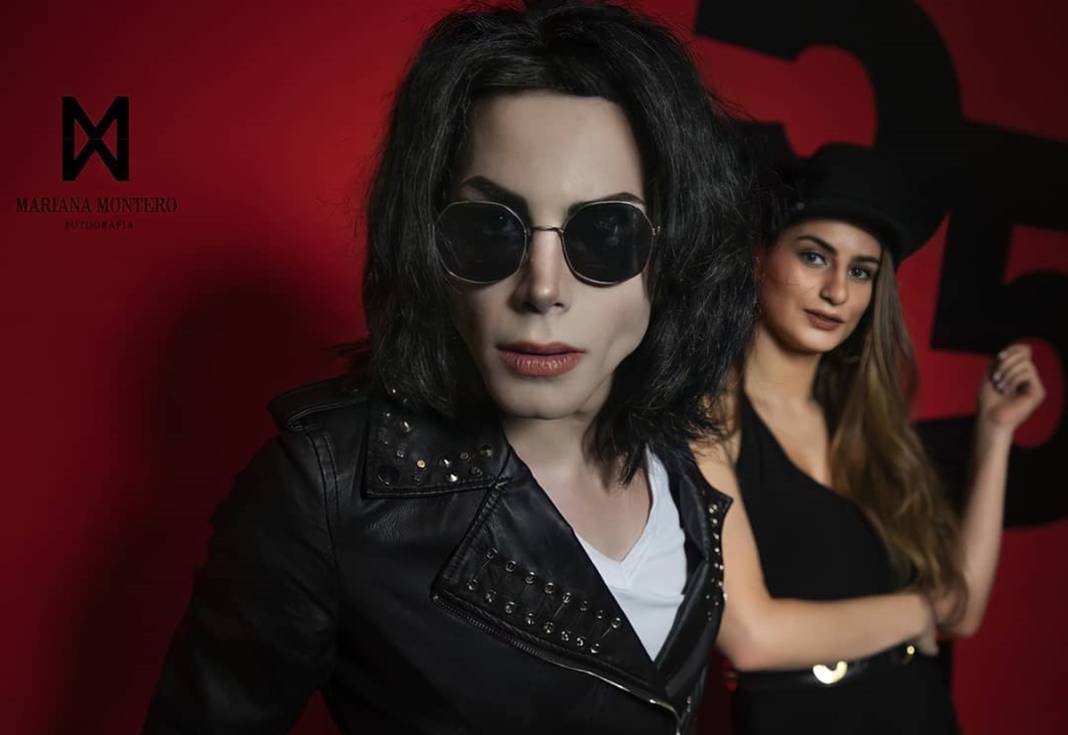 Michael Jackson'a benzemek için 40 bin dolar harcadı! Bakın neye benzedi... 35